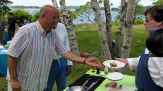 BIZARRE FOODS 2