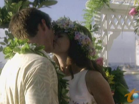 Get Hitched on Lahaina Beach