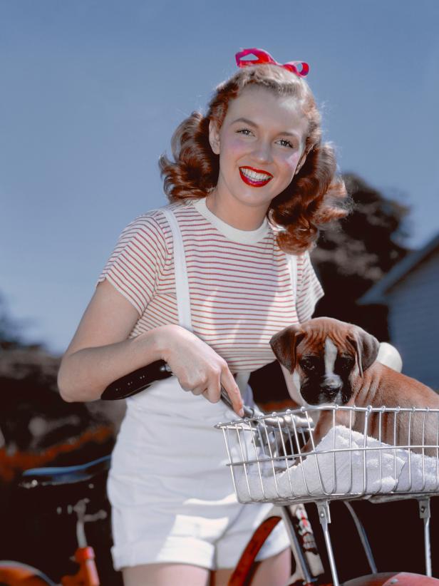 1181950876 Actress Marilyn Monroe then known as Norma Jeane Mortenson poses for a portrait in 1946 in Los Angeles, California. (Photo by Richard C. Miller/Donaldson Collection/Getty Images)
